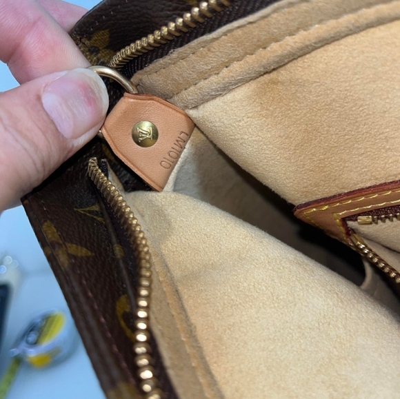 Louis Vuitton bag - Picture 6 of 7